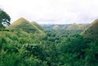 Chocolate Hills sur l’île de Bohol - Philippines © B. Locatelli